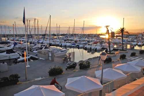 Appartement Baviera Hills - Torre Del Mar - Costa Del Sol Caleta De Velez Dış mekan fotoğraf